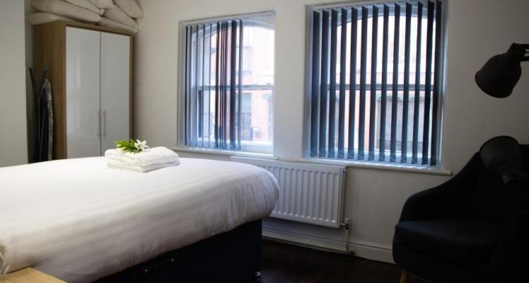 27 Stanley Street Aparthotel By Ustay Liverpool Bagian luar foto