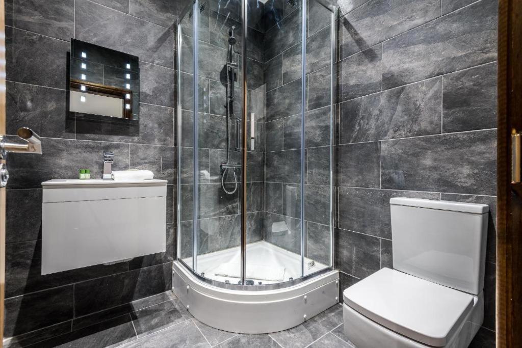 27 Stanley Street Aparthotel By Ustay Liverpool Bagian luar foto